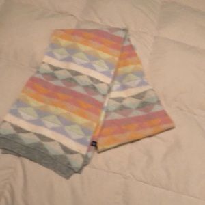 New Gap Scarf 🧣. Lambswool/Angora. Oversized. Soft. Pastels.